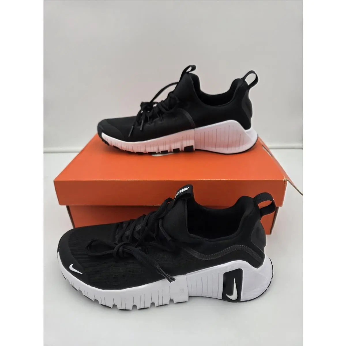 Nike Free Metcon 6 Training Workout Shoes Women`s 10 Black White FJ7126-001