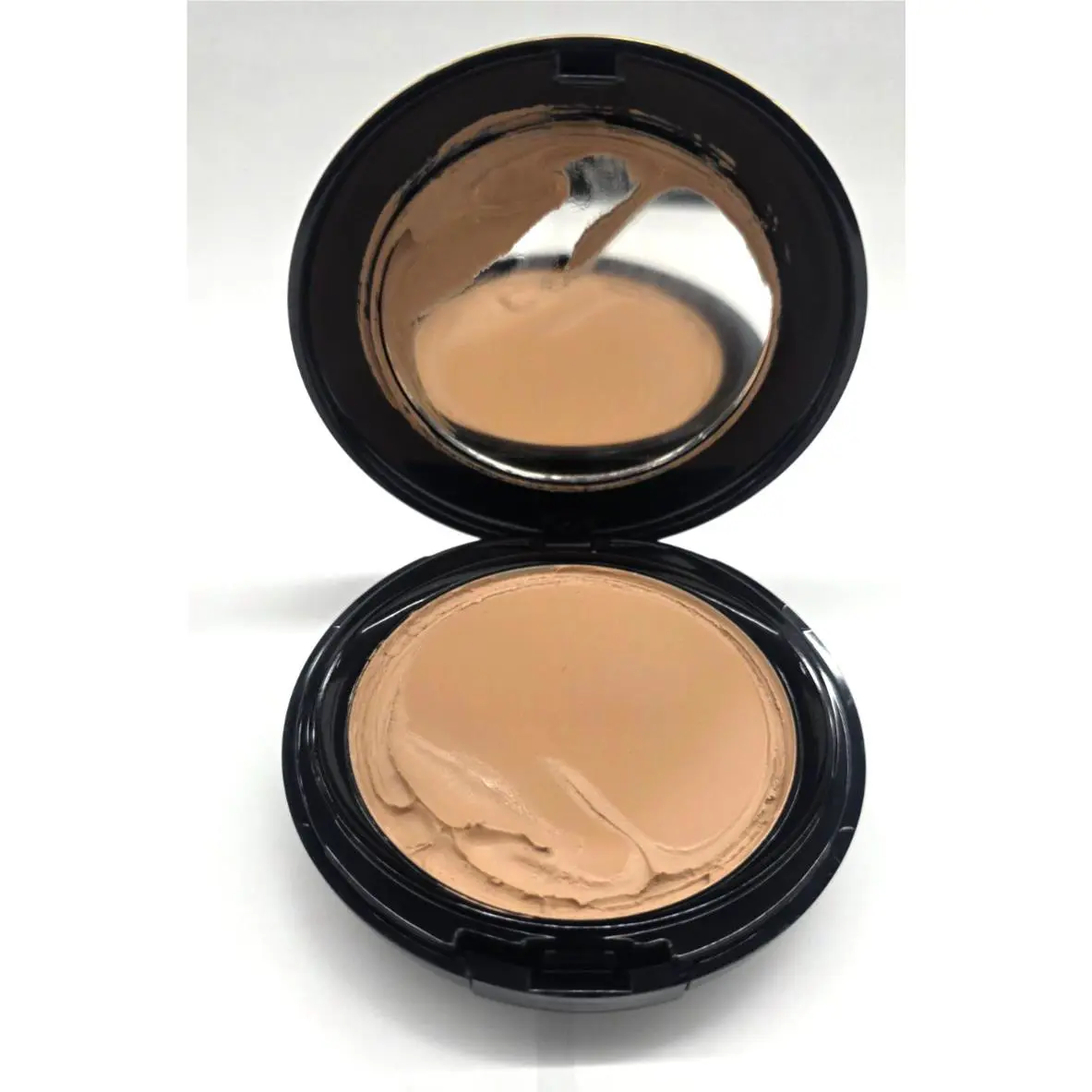 Revlon Complexion One Step Compact Makeup-medium Beige Read NO Box