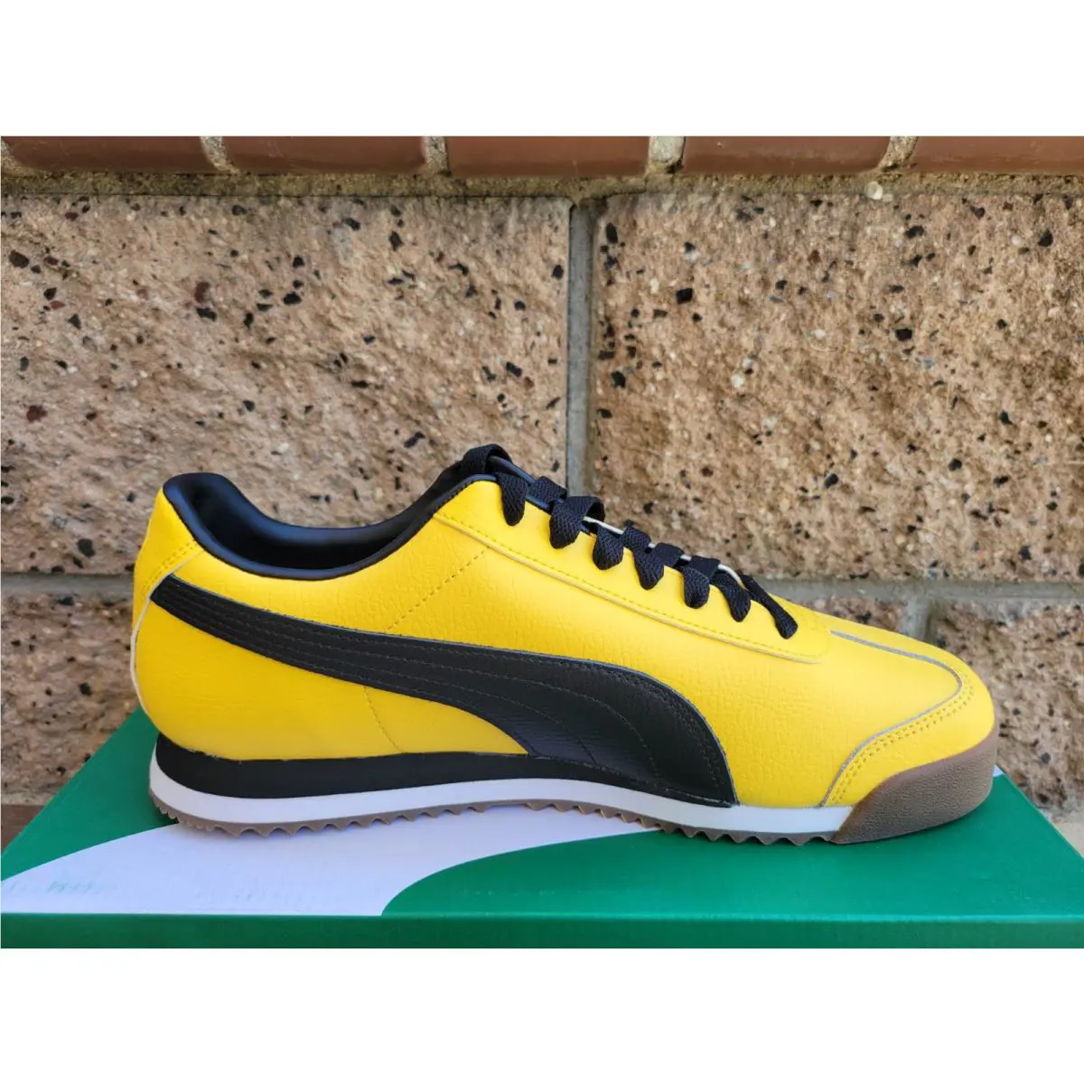 Puma shoes - PUMA Roma 24 - Roma - 396868-13 - Yellow 0