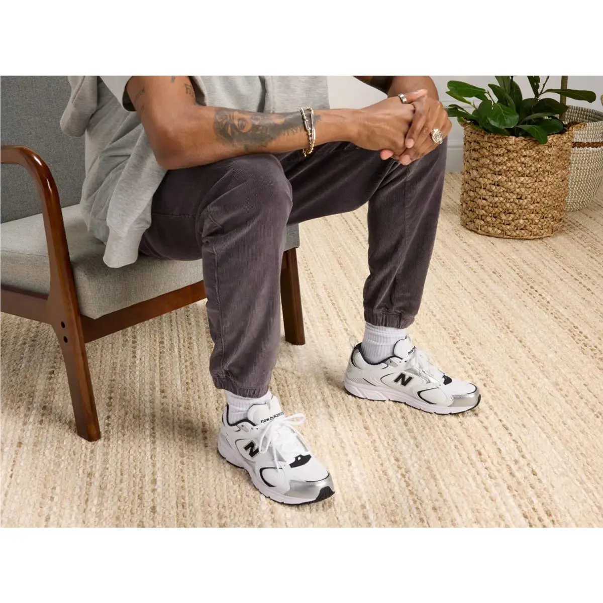 New Balance shoes - White/Gold 16