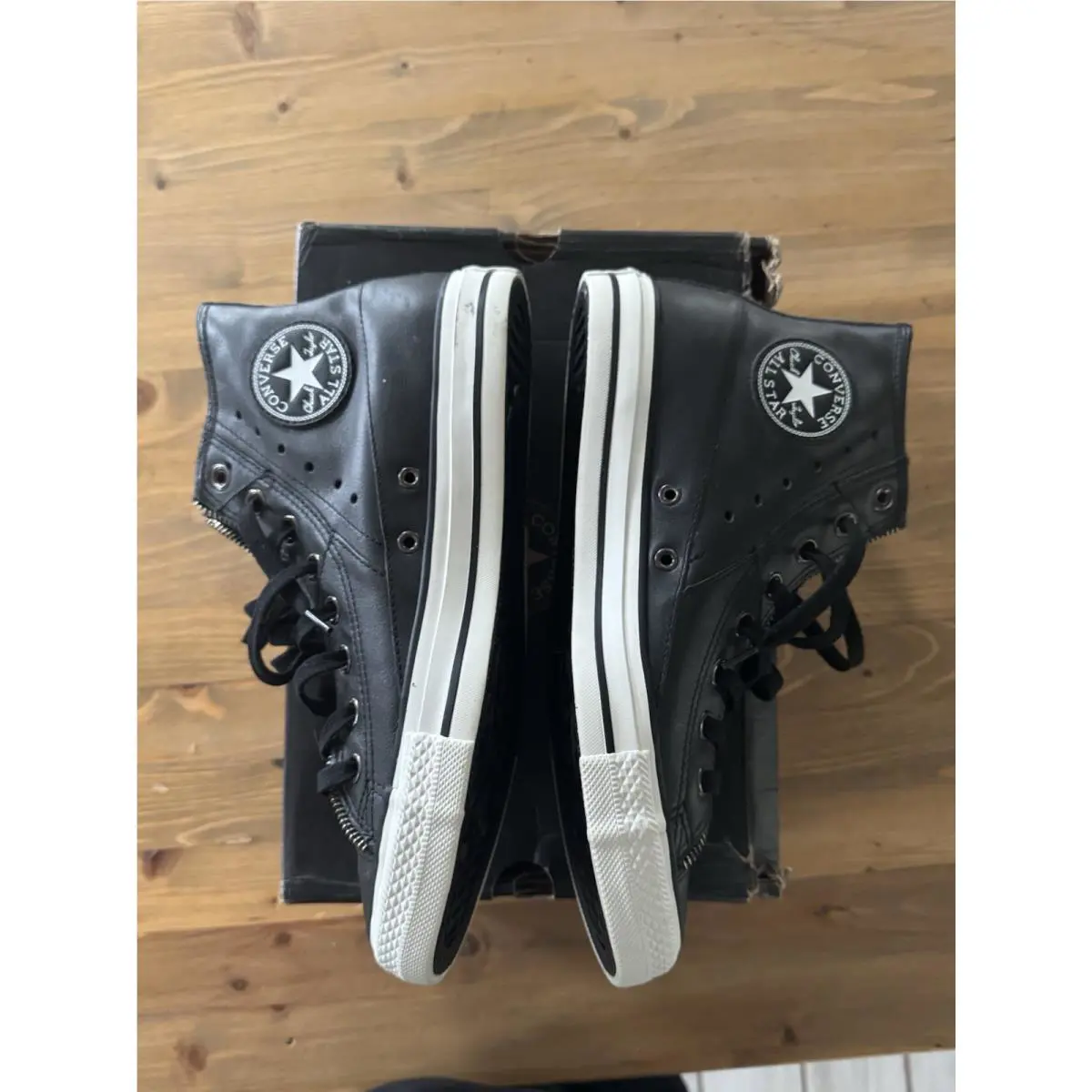 Converse shoes - Black 3