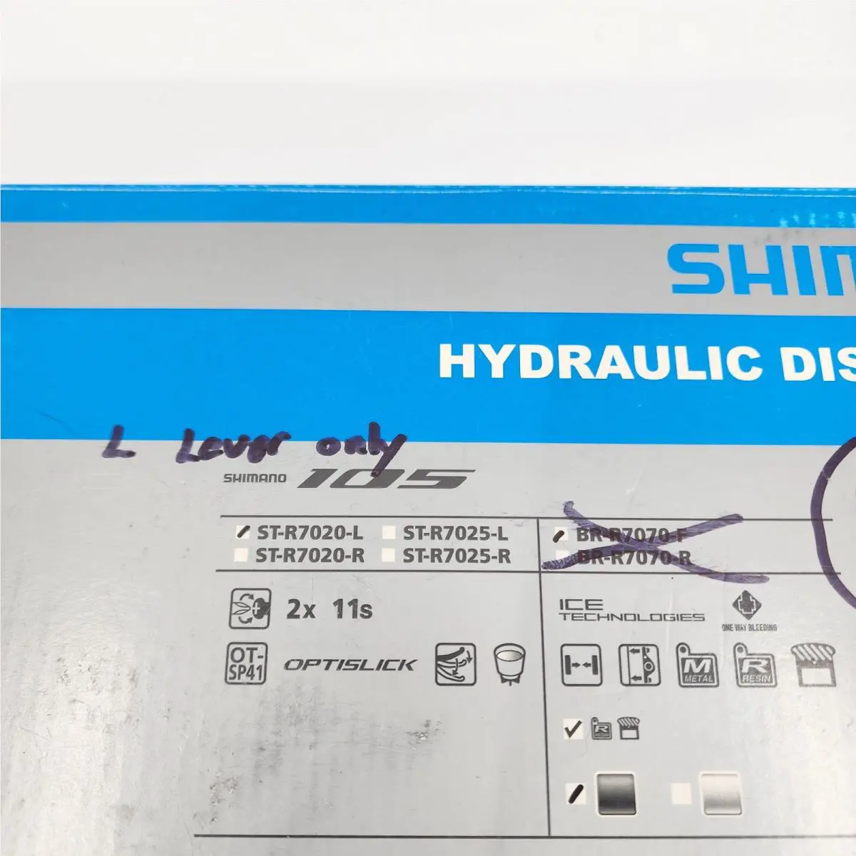 Shimano  - Shimano 105 ST-R7020 - ST-R7020 - Black 0