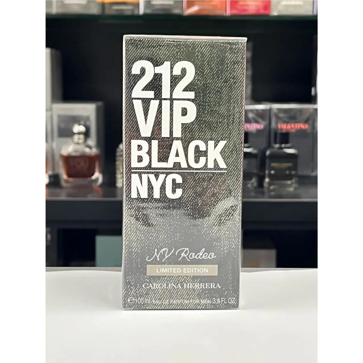 Carolina Herrera 212 Vip Black NY Rodeo Eau de Parfum For Men 3.4 Fl. Oz. /100ml