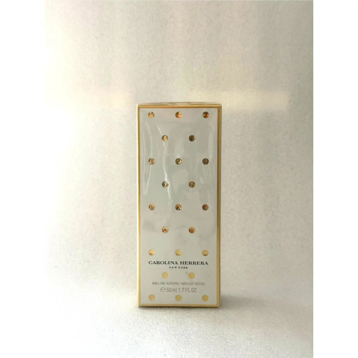 Carolina Herrera Women`s 1.7 oz Eau De Toilette Spray