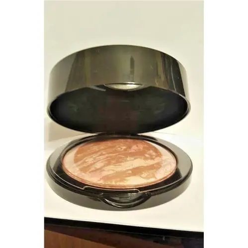 Laura Geller Bronze-n-brighten Bronze/foundation Fair Full Size .65 oz