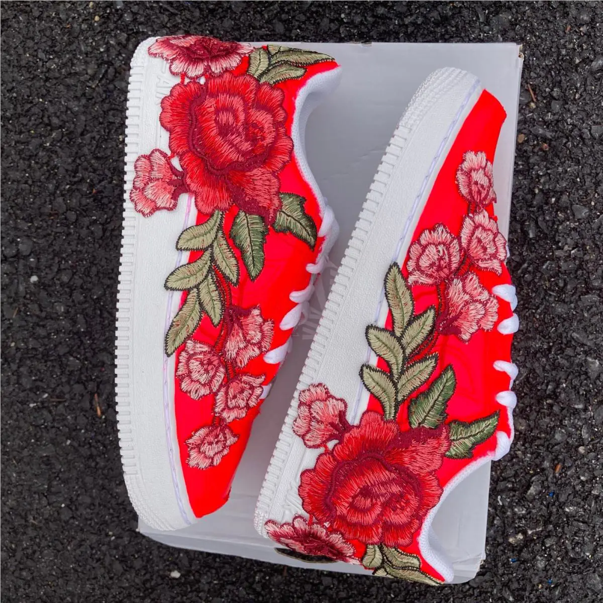 Nike shoes - Nike Air Force 1 - Air Force - DD8959-100 - Red 37