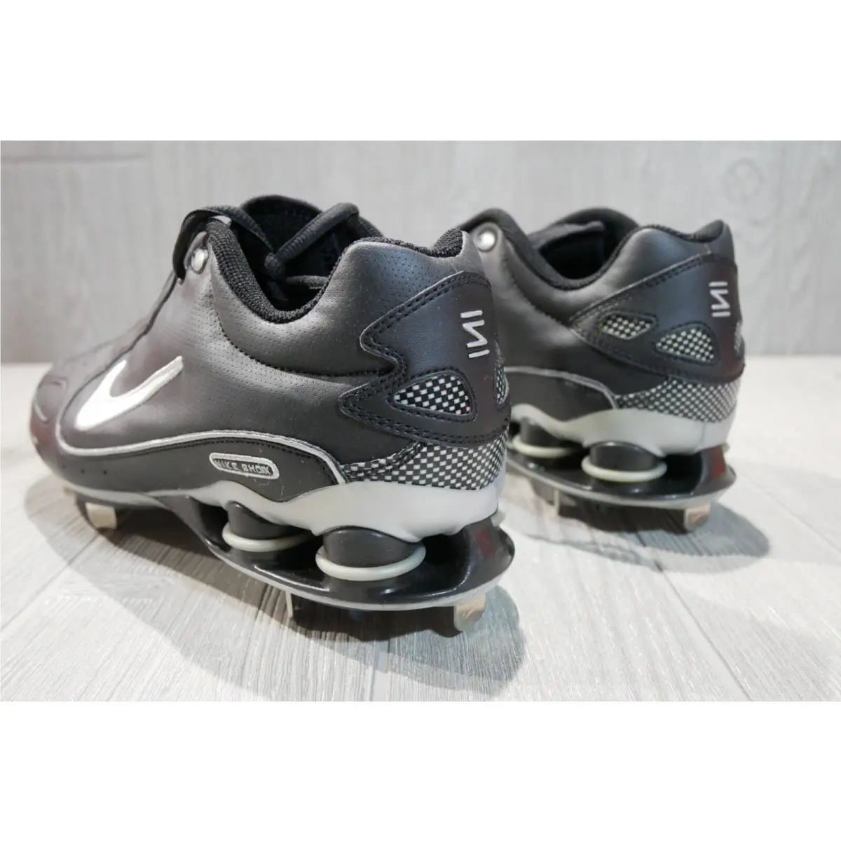 Nike shoes - Black 3