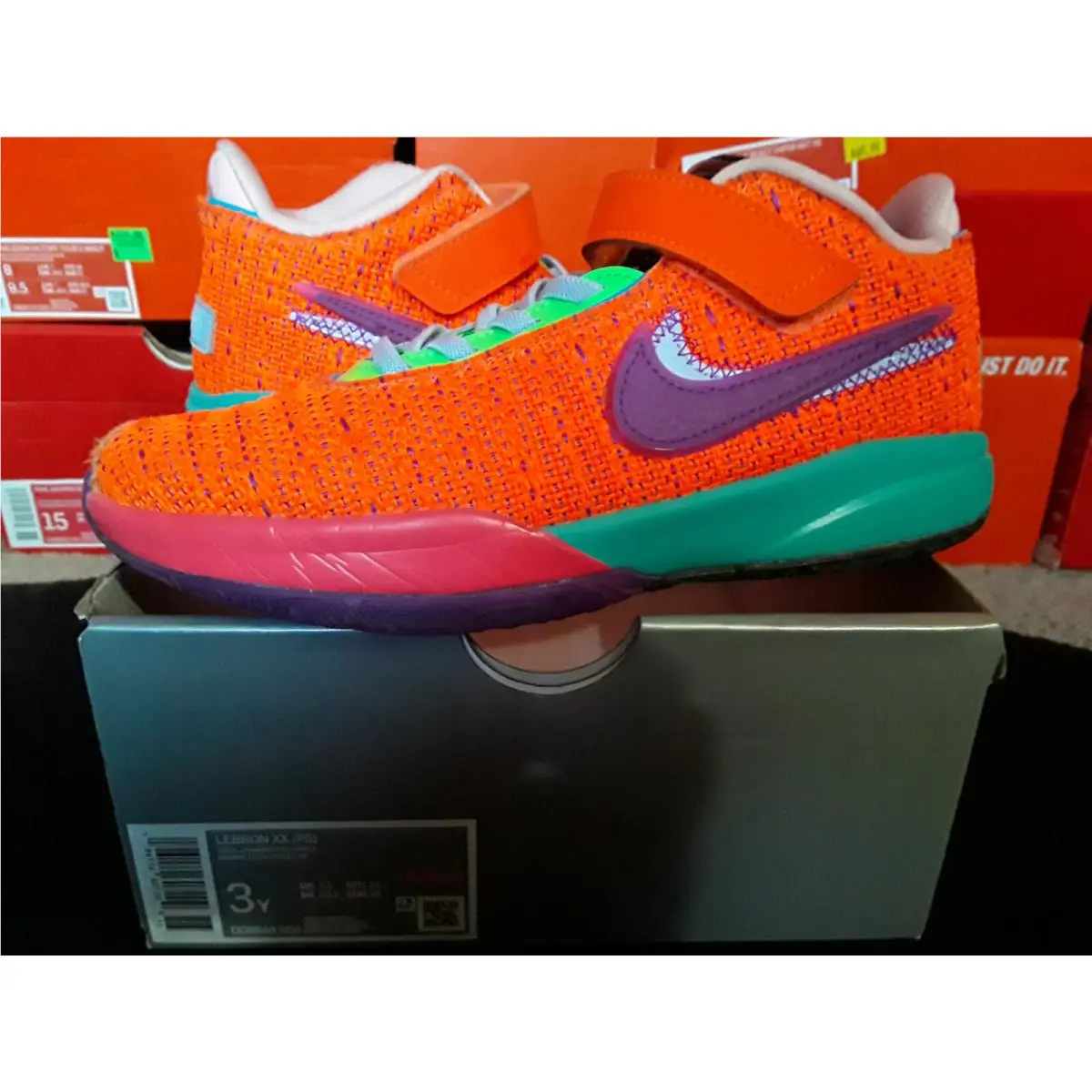 Nike shoes - Nike LeBron 20 - LeBron - DQ8648 800 - Multicolor 0