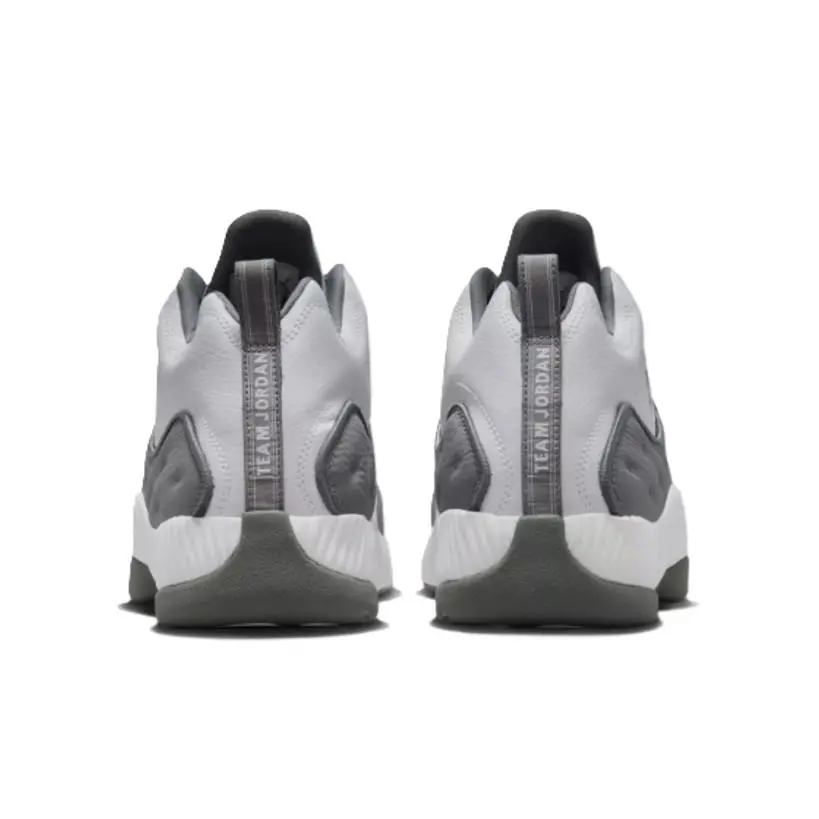 Nike shoes - White/Cool Grey 5