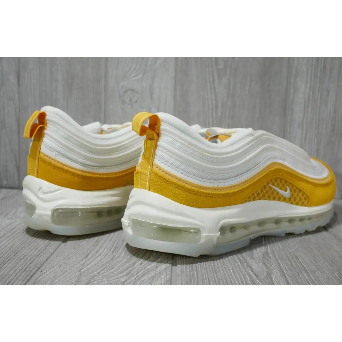 Nike shoes - DQ9011100 - DQ9011-100 - Yellow 3