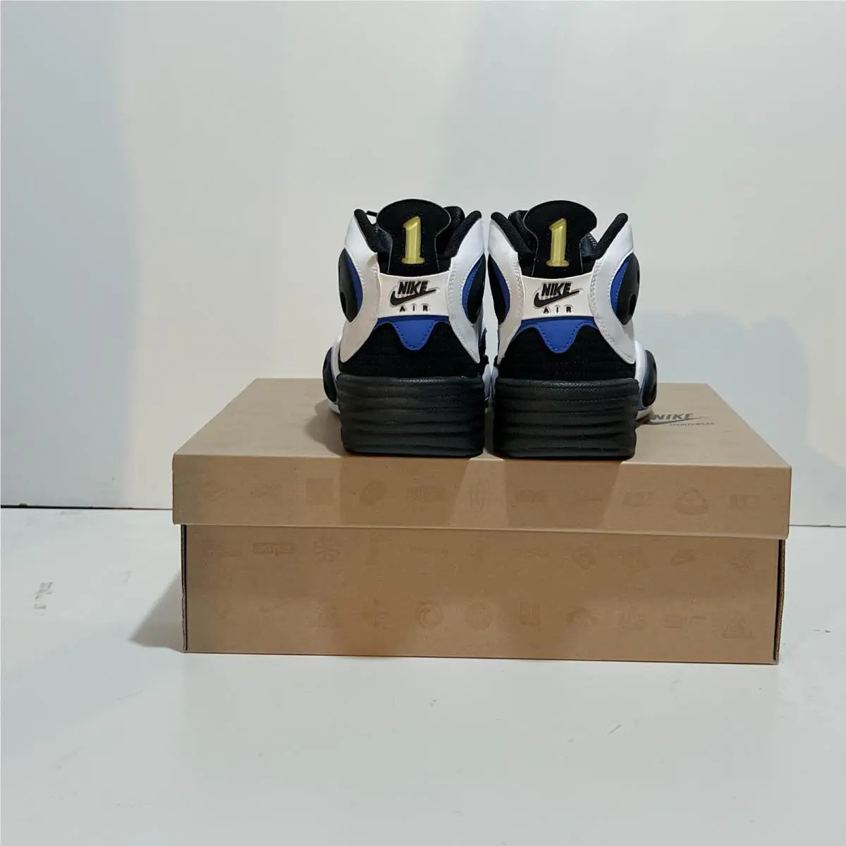 Nike shoes - 520502110 - 520502110 - White 1
