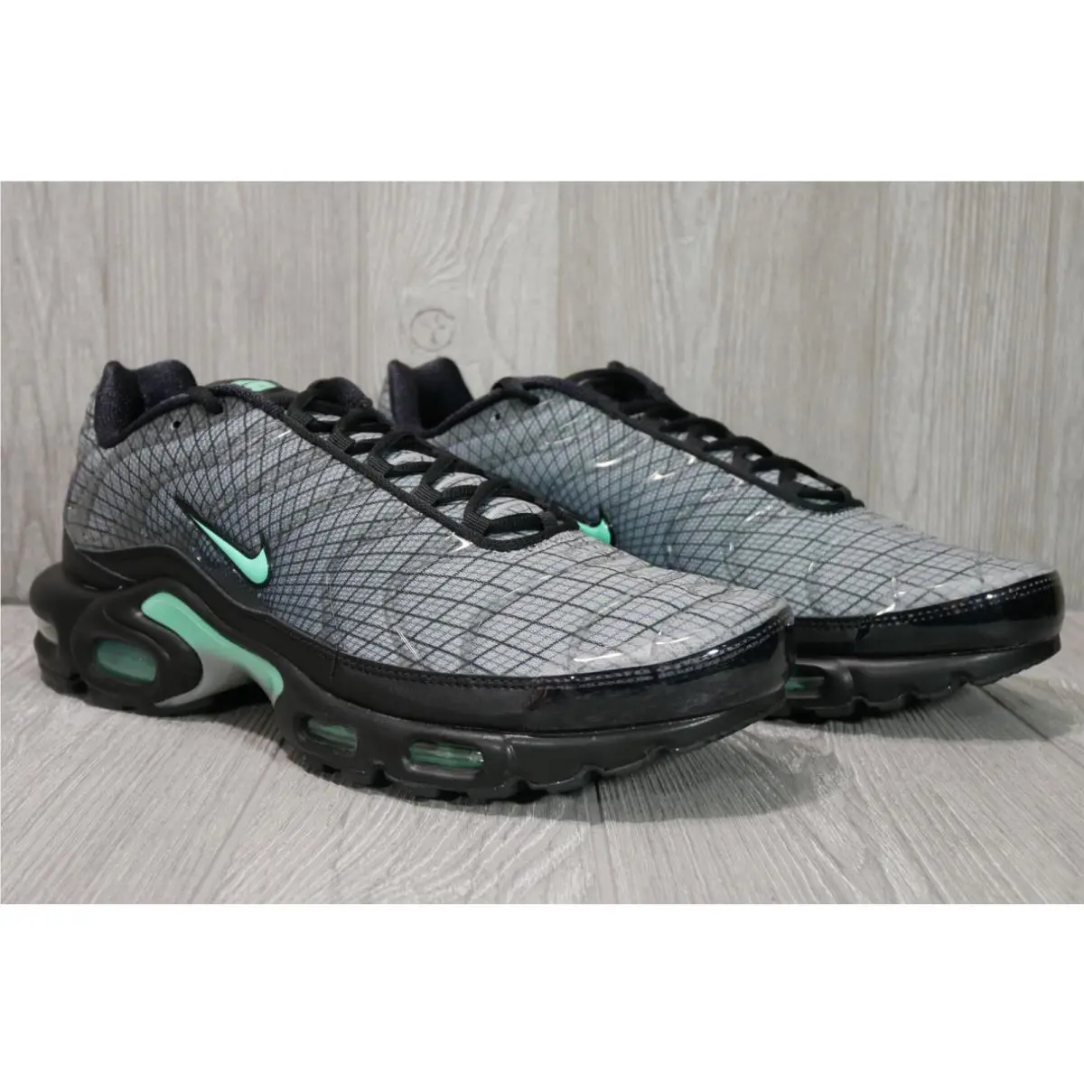 Nike shoes - Nike Air Max Plus - Air Max Plus - FB3351-001 - Black 1