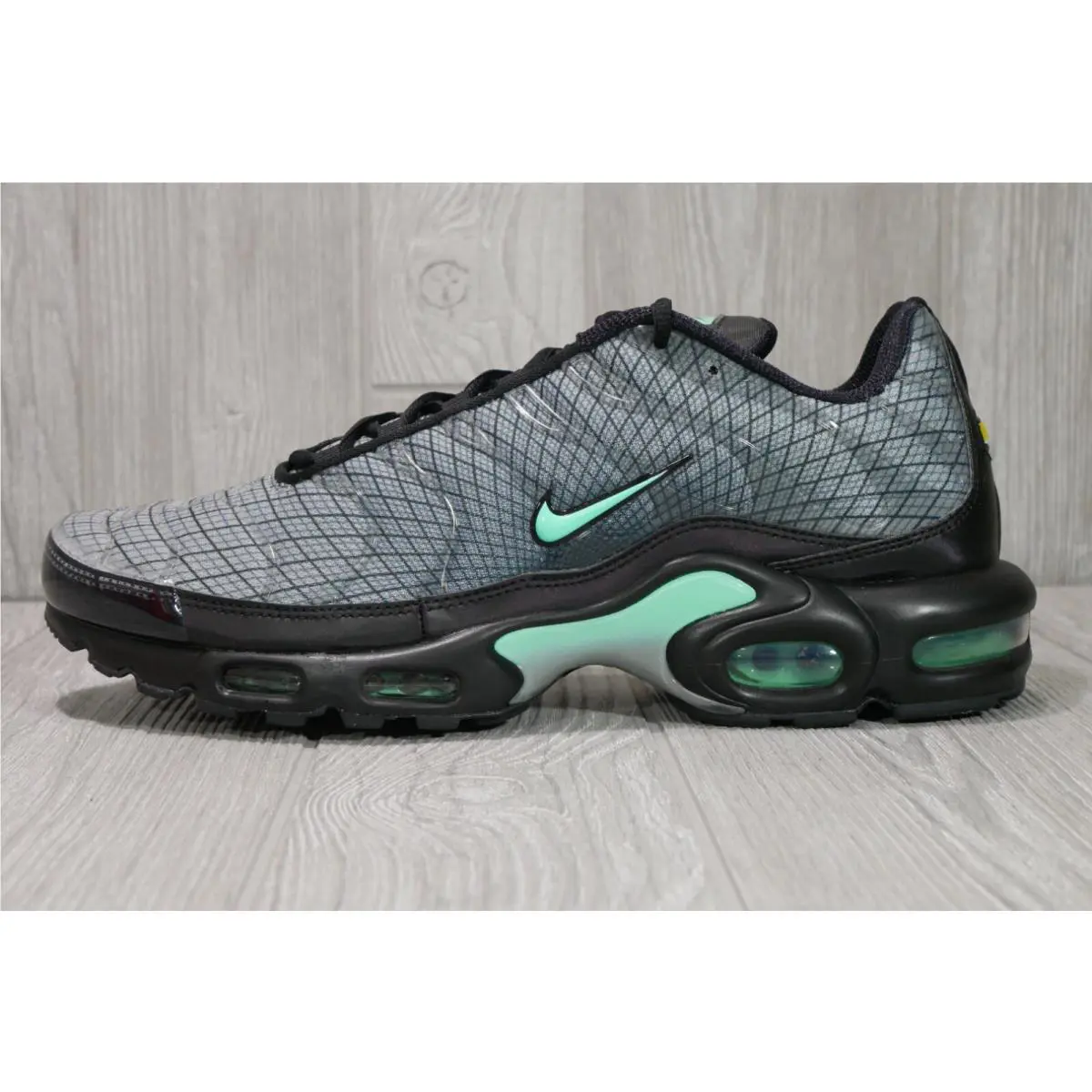 Nike shoes - Nike Air Max Plus - Air Max Plus - FB3351-001 - Black 5