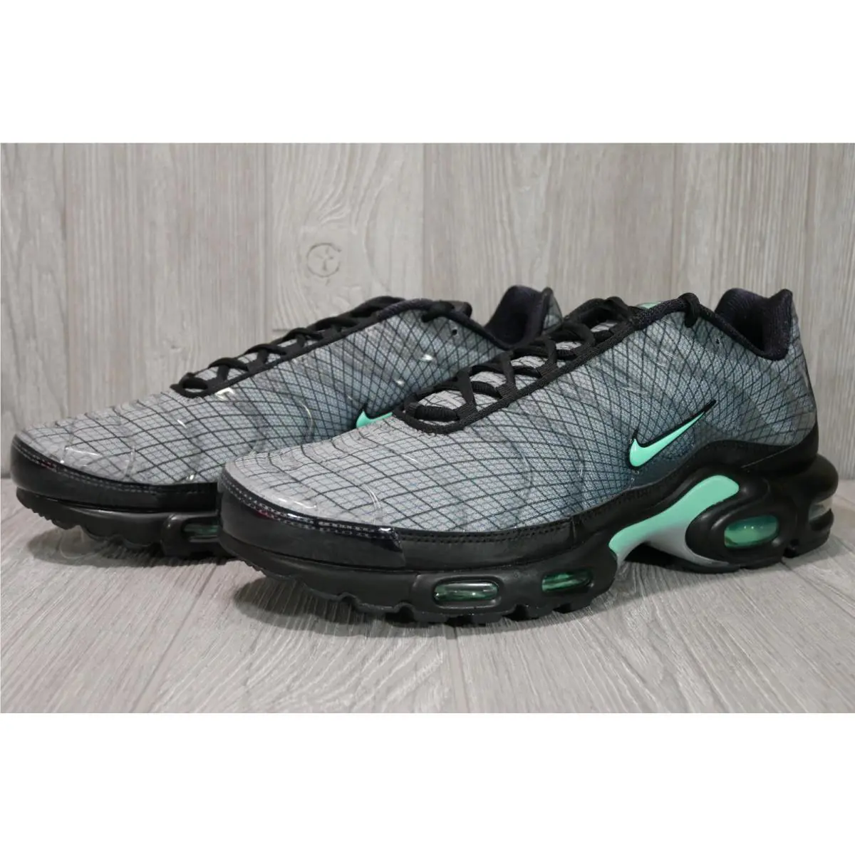 Nike shoes - Nike Air Max Plus - Air Max Plus - FB3351-001 - Black 0