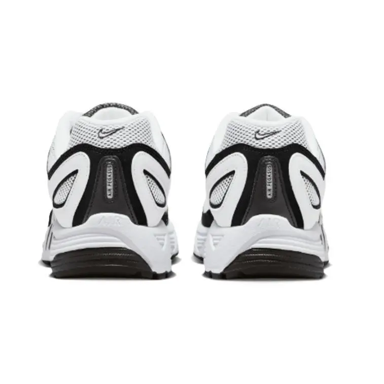 Nike shoes - White/Black 7