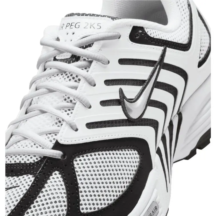 Nike shoes - White/Black 5