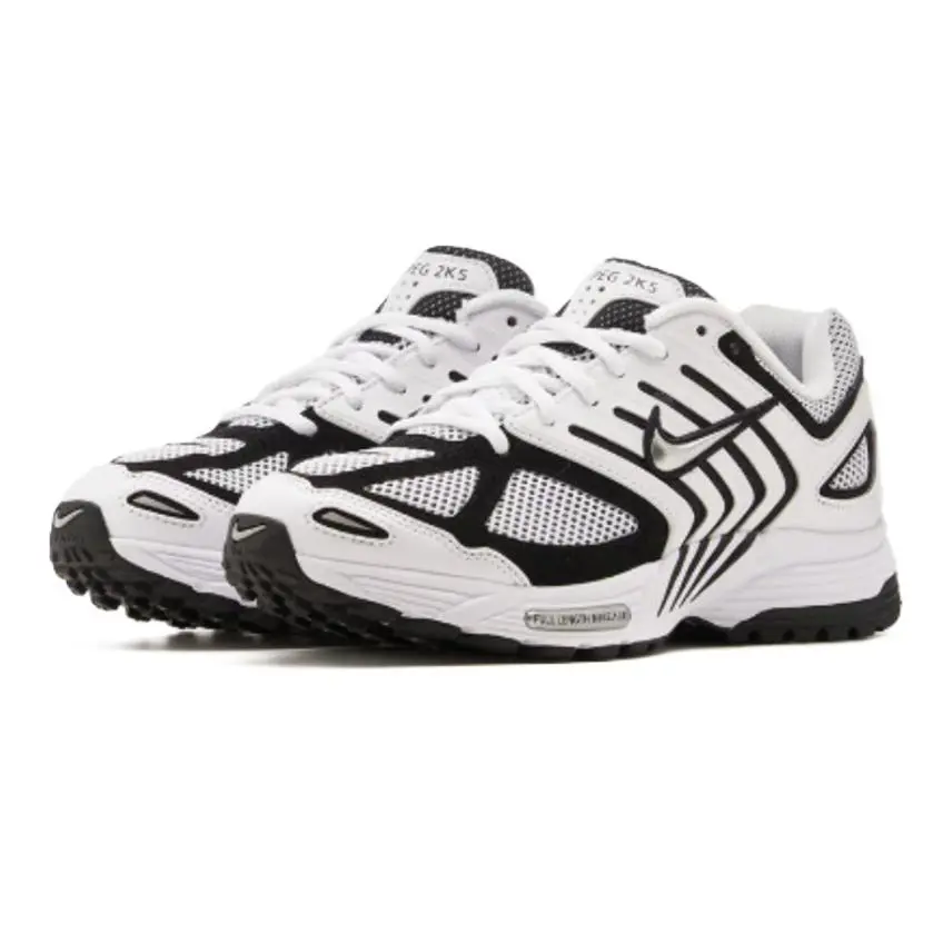 Nike shoes - White/Black 8