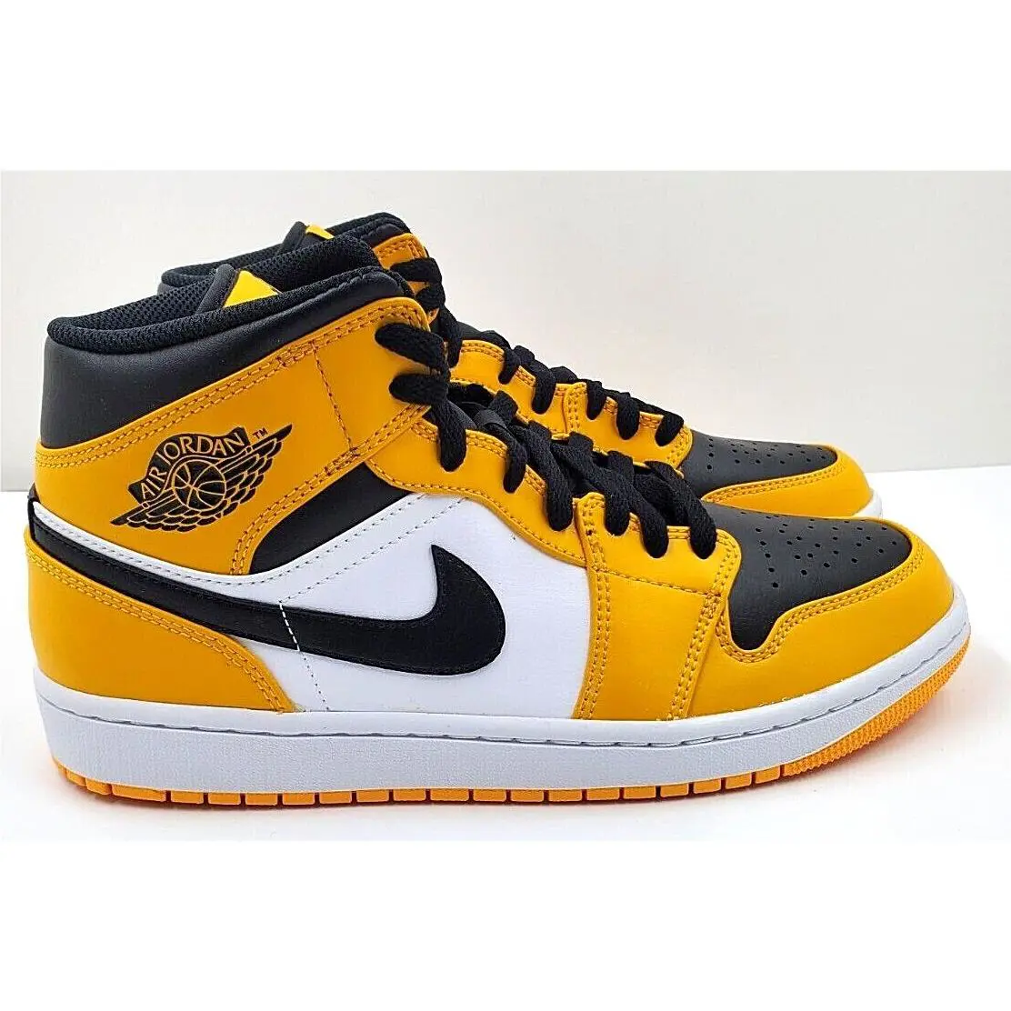 Nike shoes - Nike Air Jordan 1 - Air - 554724-701 - Yellow 5