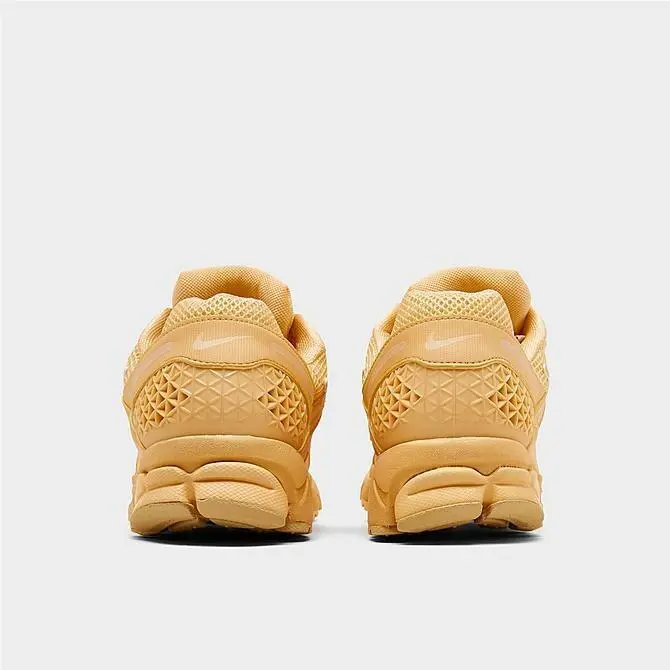 Nike shoes - Nike Zoom Vomero - Zoom Vomero - HF5493-200 - Gold 0