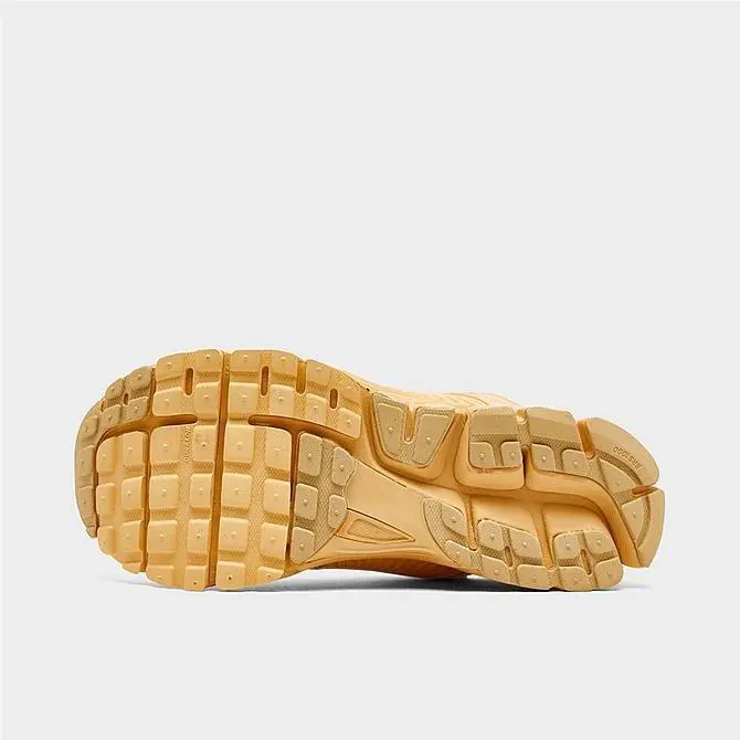 Nike shoes - Nike Zoom Vomero - Zoom Vomero - HF5493-200 - Gold 3