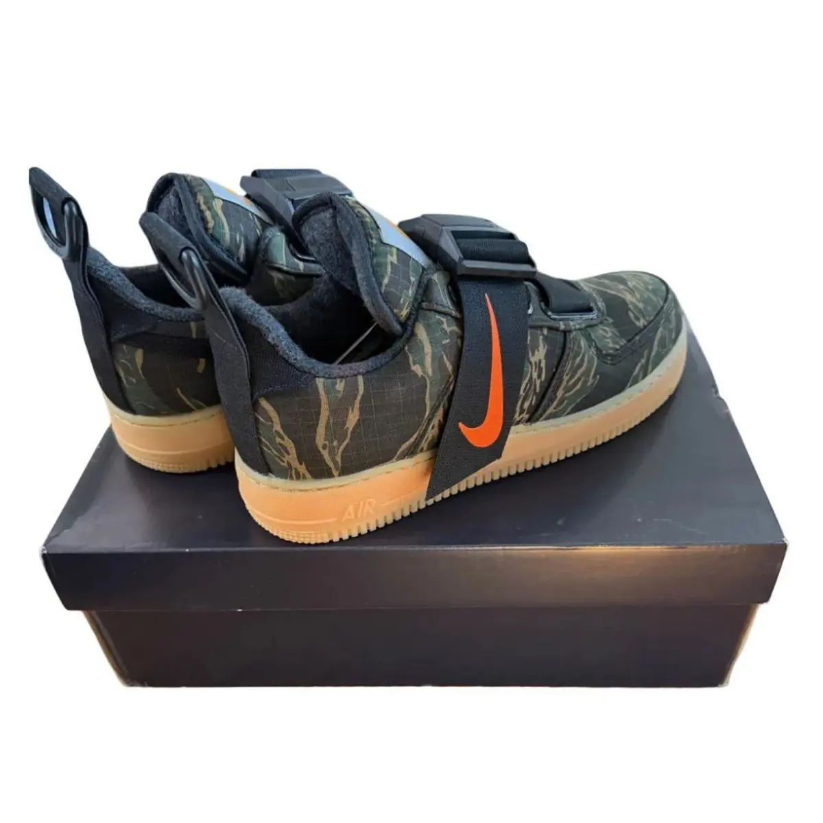 Nike shoes - Nike Air Force 1 Utility - AV4112 300 - Camo Green/Total Orange 4