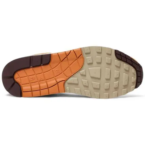 Nike shoes  - Brown 3