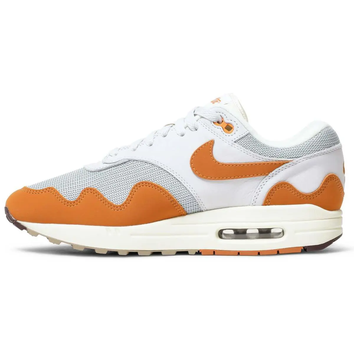 Nike shoes  - Brown 5