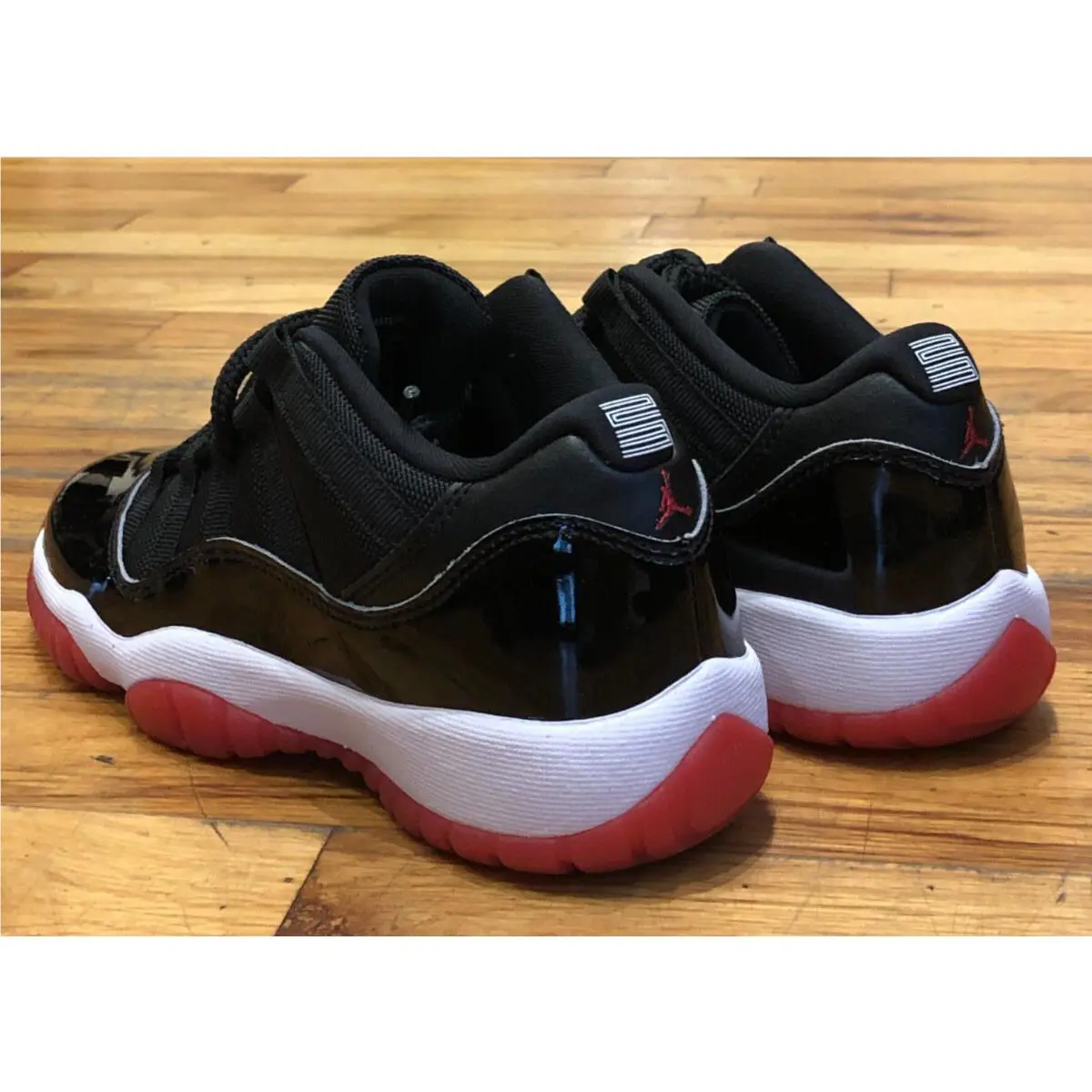 Nike shoes - Air Jordan 11 - Air - Black 2