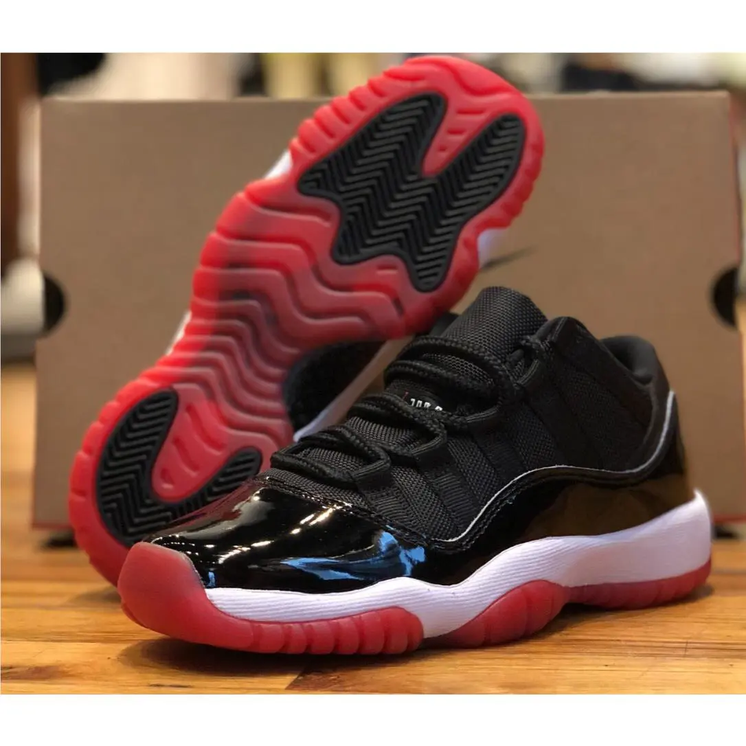 Nike shoes - Air Jordan 11 - Air - Black 4