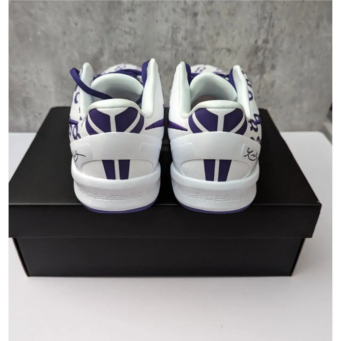 Nike shoes - White 1