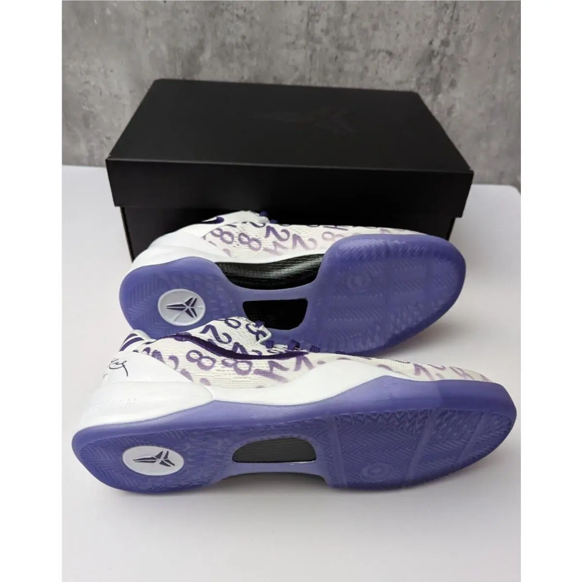 Nike shoes - White 5