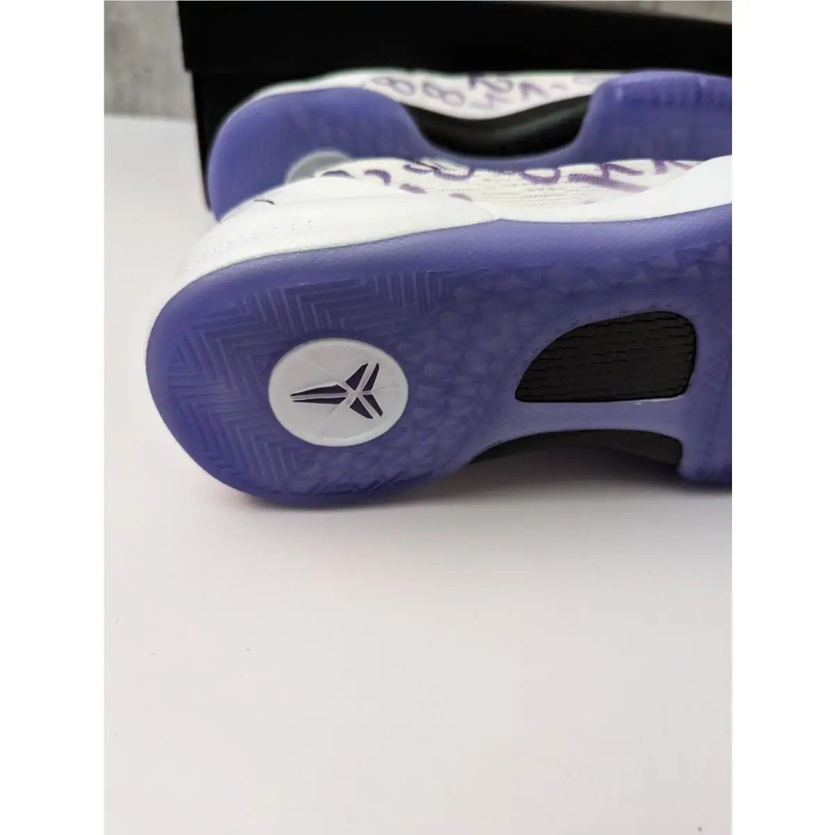 Nike shoes - White 6