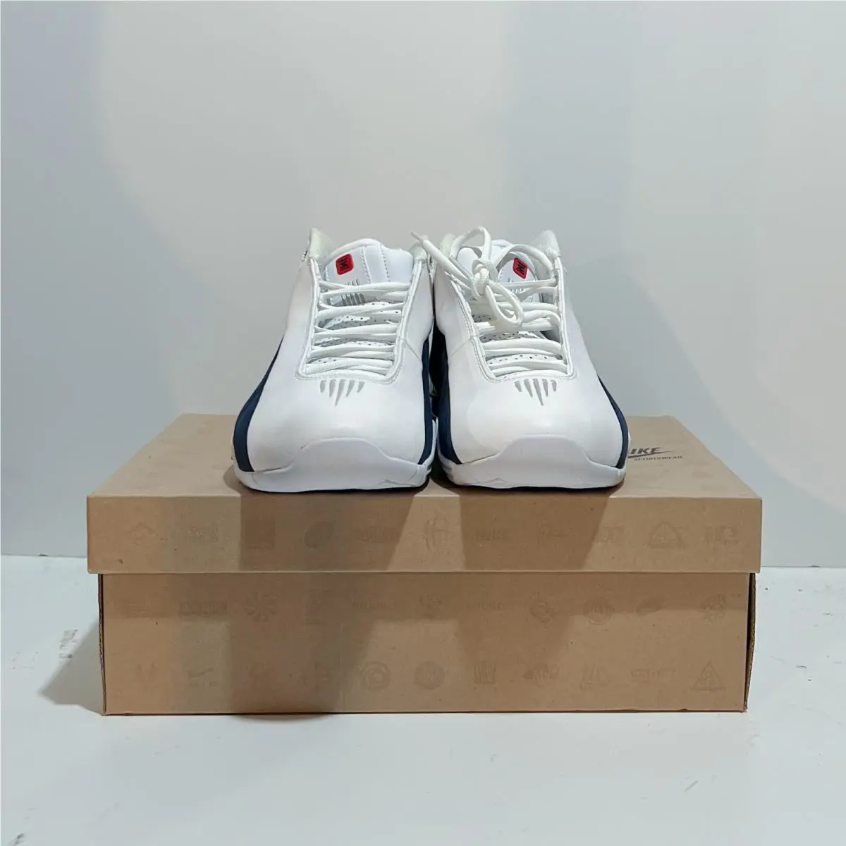 Nike shoes - 376918100 - 376918100 - White 1