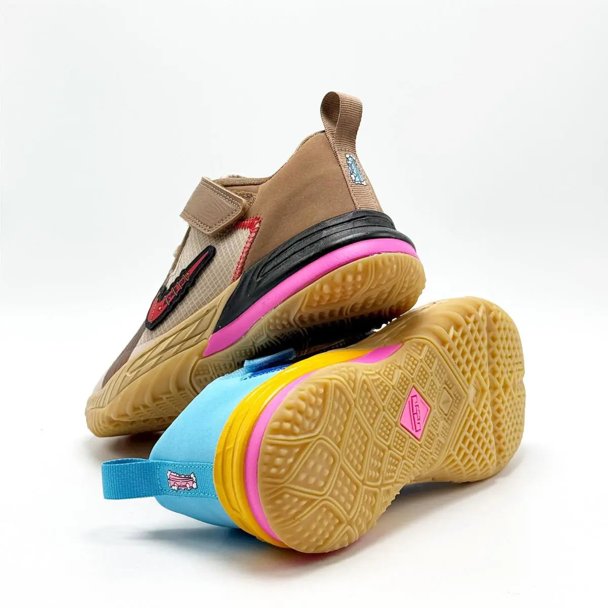 Nike shoes - Air Jordan 1 Mid - Air Mid - Multicolor 3