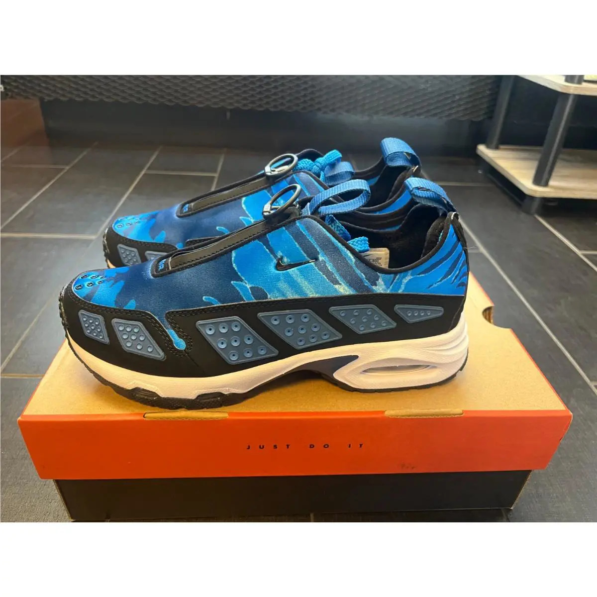 Nike shoes - Blue 2