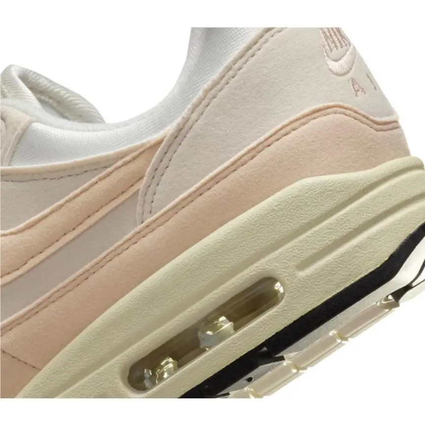 Nike shoes - Sail/Phantom/Guava Ice 2