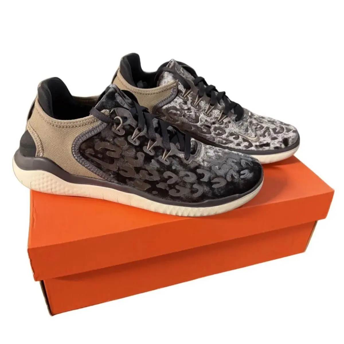 Nike shoes - Nike Free RN - Free - AQ0563 020 - Oil Grey/Mink Brown 4