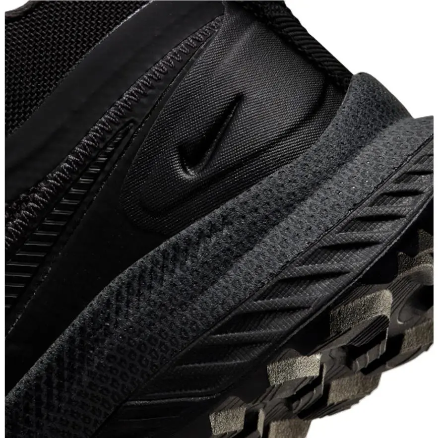 Nike shoes - Black 3