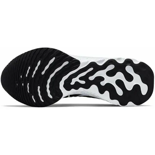 Nike shoes - White/Black 2