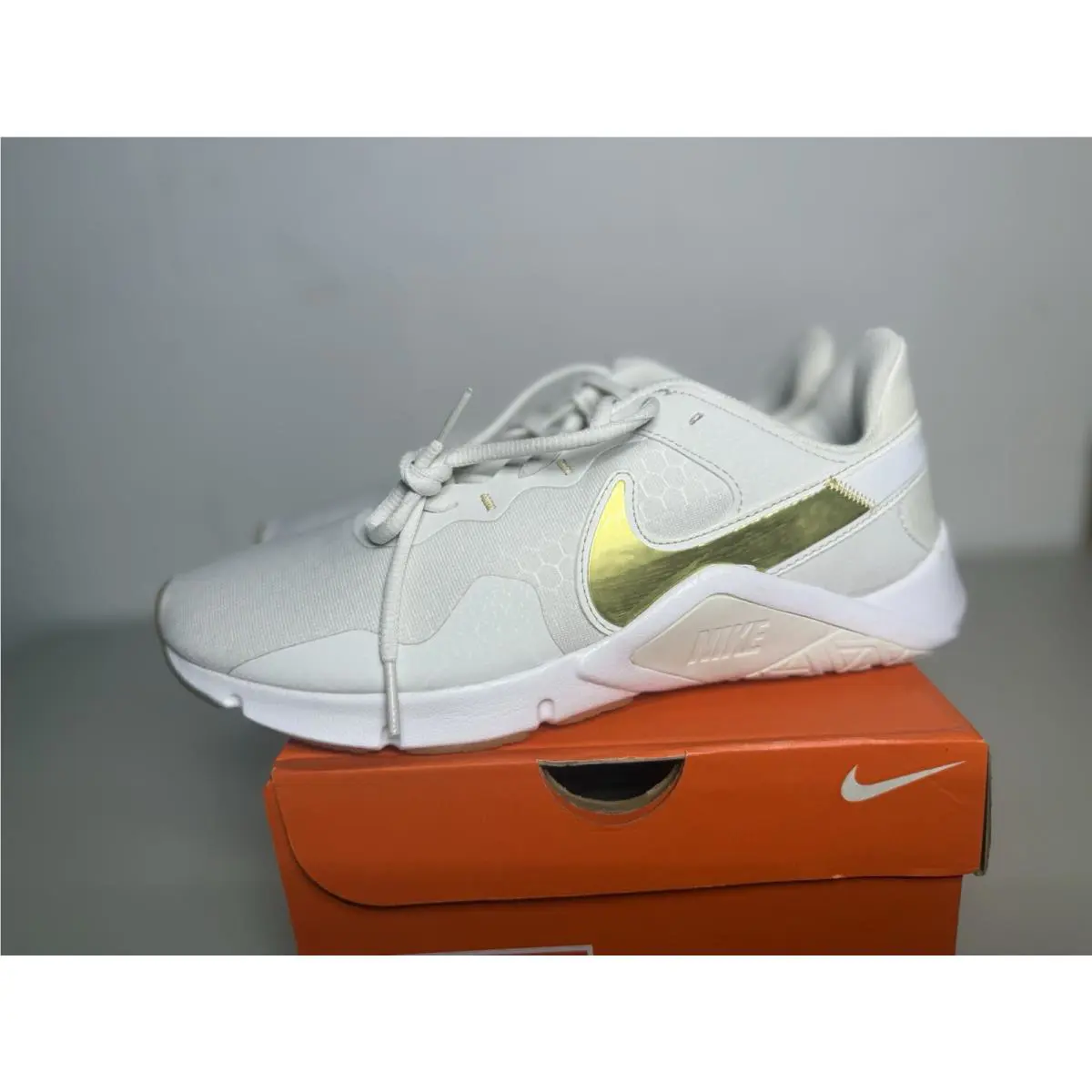 Nike shoes - Nike Legend - Legend - CQ9545-010 - White 1