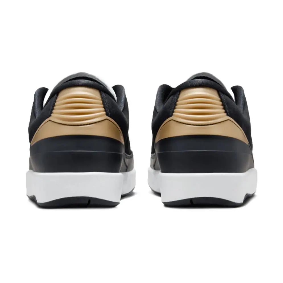 Nike shoes - Black/Metallic Gold/Red 6