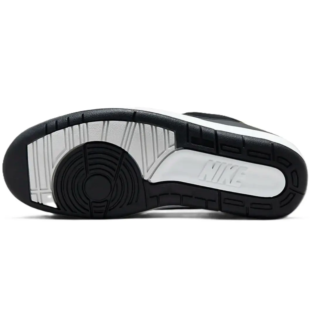 Nike shoes - Black/Metallic Gold/Red 7