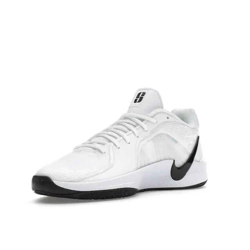 Nike shoes - White 2