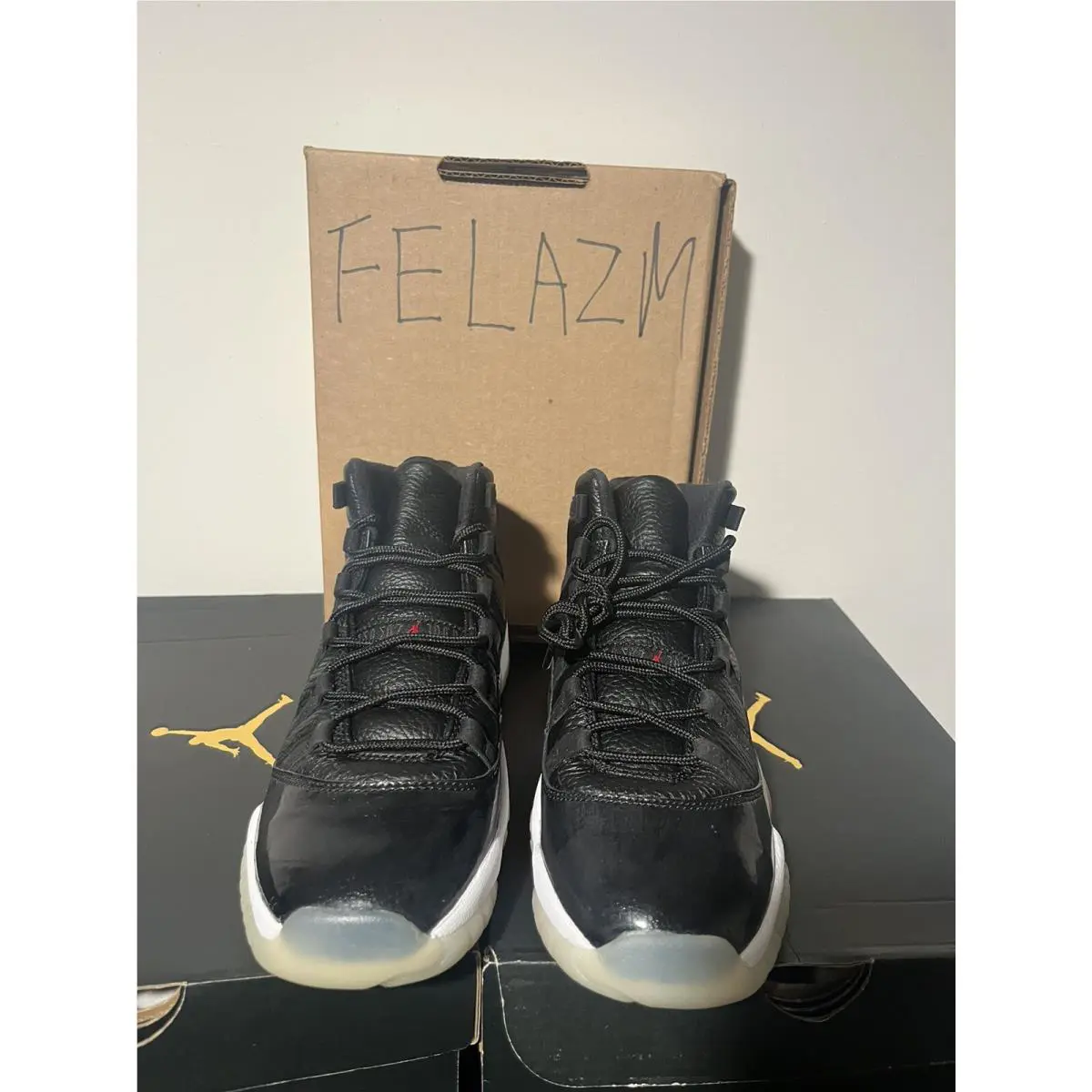 Nike shoes - Air Jordan 11 - Air - Multicolor 0