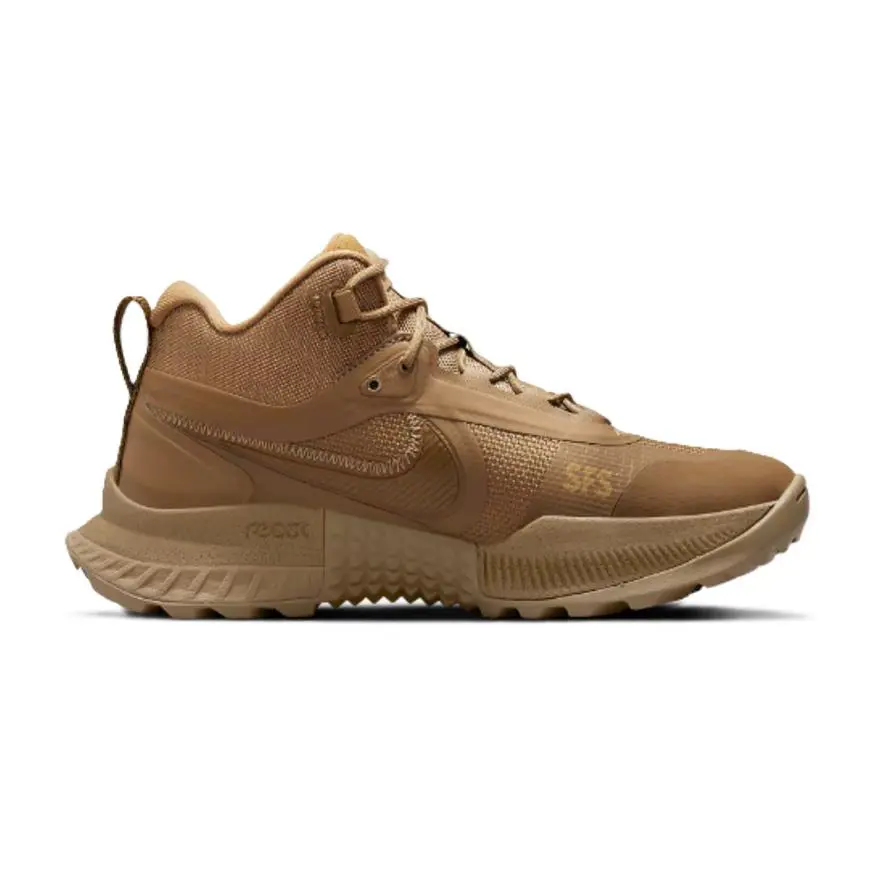 Nike shoes - Coyote 1