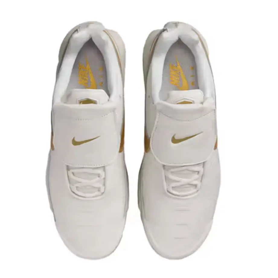 Nike shoes - Phantom / Metallic Gold 3