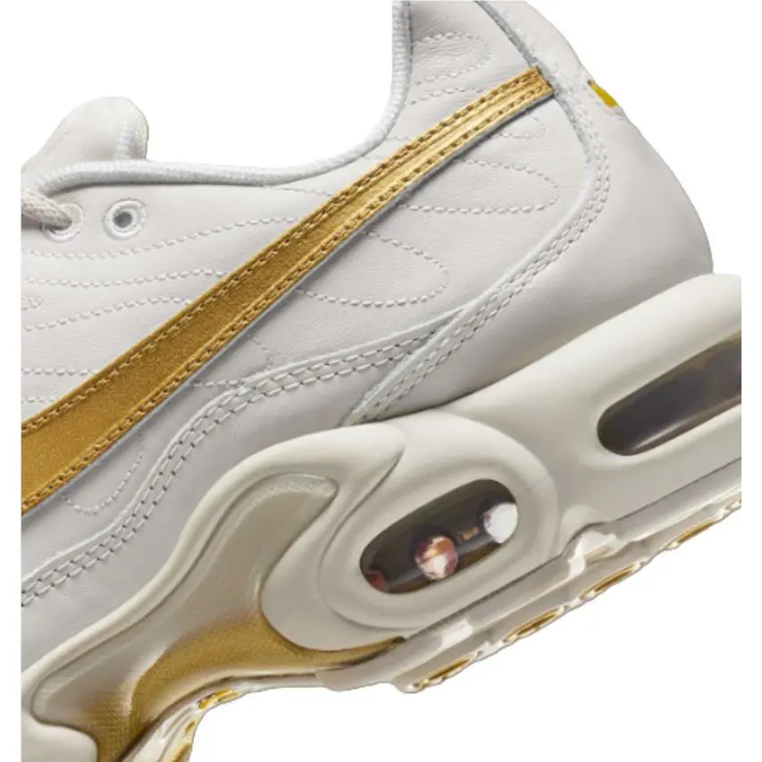 Nike shoes - Phantom / Metallic Gold 8