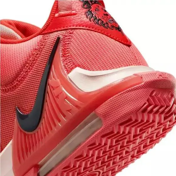 Nike shoes - Nike Air Zoom LeBron - Air Zoom LeBron - DM1123-600 - Red 1