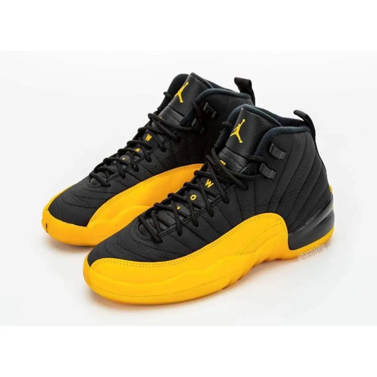 Nike shoes - Jordan 12 - 153265 070 - Black/University Gold 0