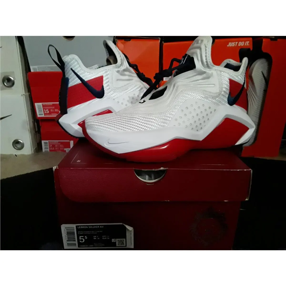 Nike shoes - Nike Air Zoom LeBron - Air Zoom LeBron - CK6024 100 - White 0
